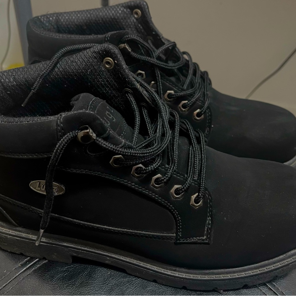 Fair condition size 11 lugz